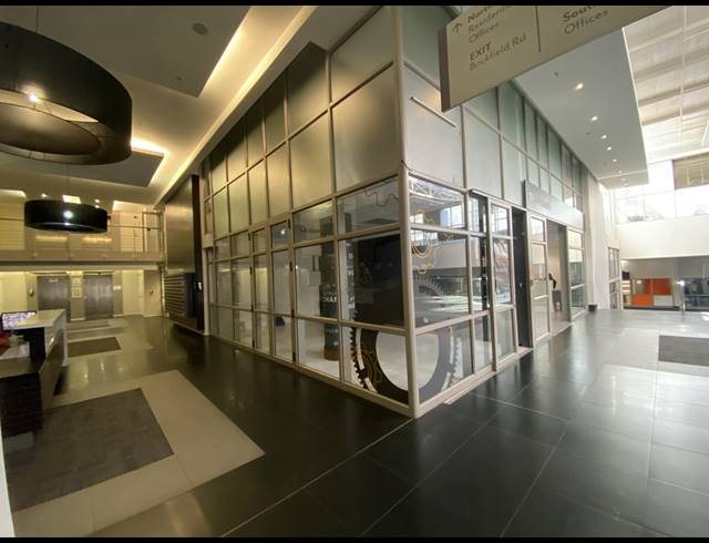 28M² RETAIL TO LET IN WOODSTOCK